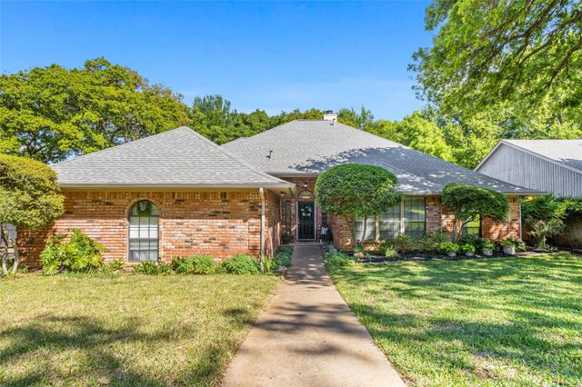 3201 Bridlegate Dr — Huntwick Add