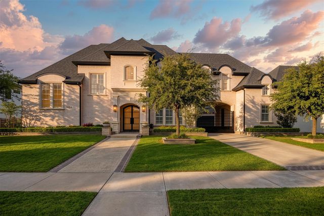 1634 Courtland Dr — The Hills Of Kingswood