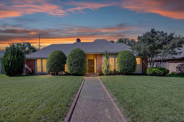 3003 Laurel Ln — Plano East Ph Two