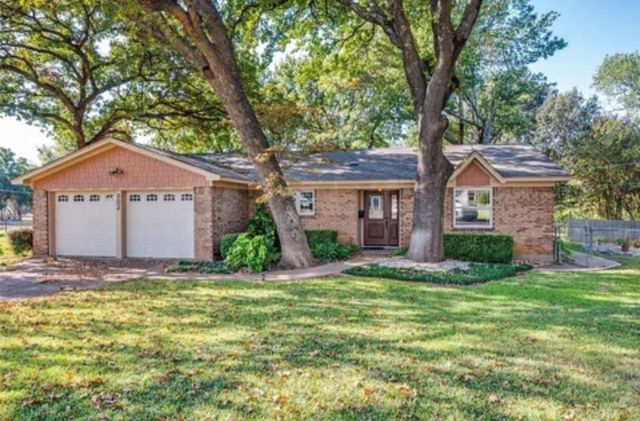 802 wilshire Ct — wilshire park