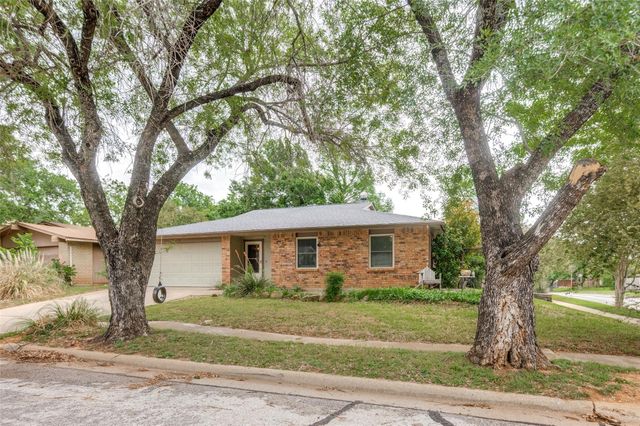 2511 Ridgemoor Ct — Rushmoor Add