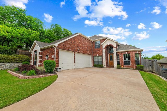 5800 Wester Way Dr — Bay Lakes North