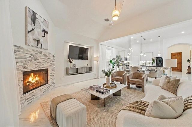 2801 White Rock Creek Dr — SORRELLWOOD PARK