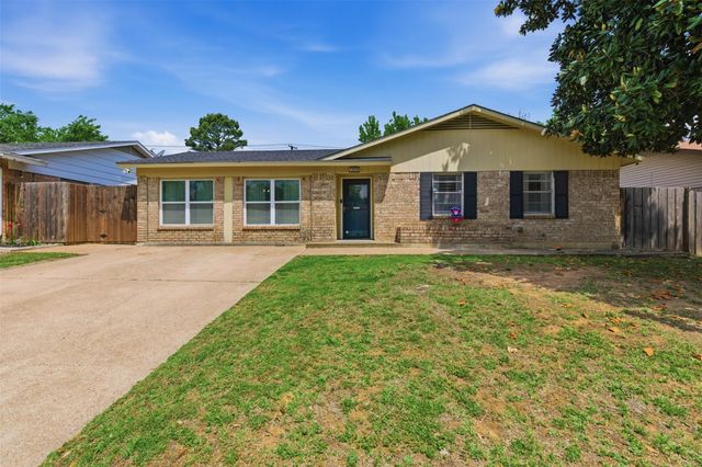 1505 Montclair St — Fielder Terrace