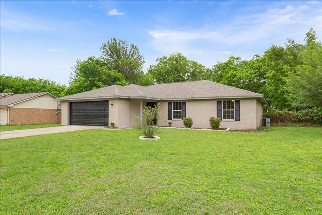 329 Applewood Ln — Rolling Meadows