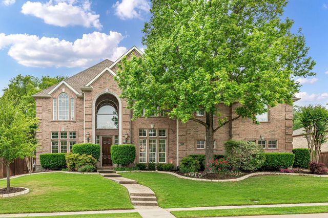 6803 Shoreview Dr — Waterbury
