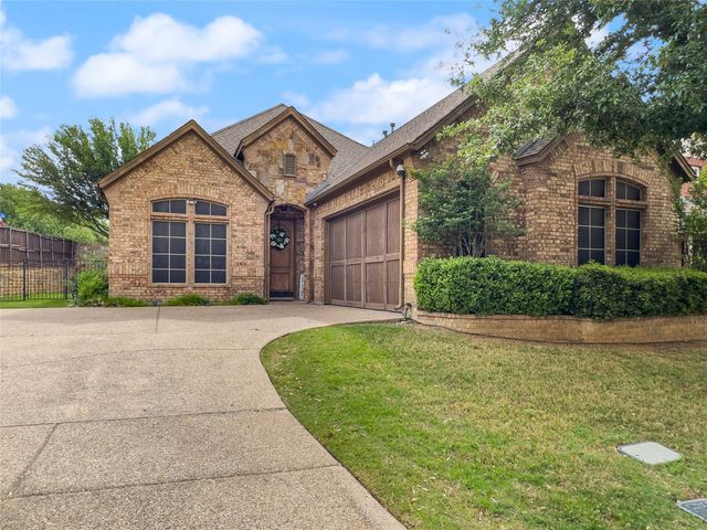 5801 Mira Lago Ln — Lago Vista
