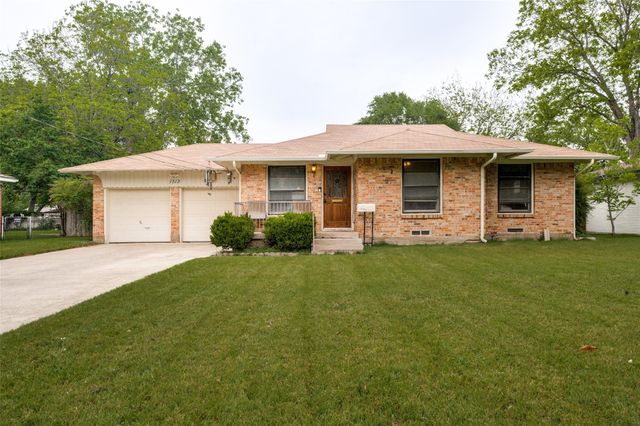 1313 Daisy Ln — Owen
