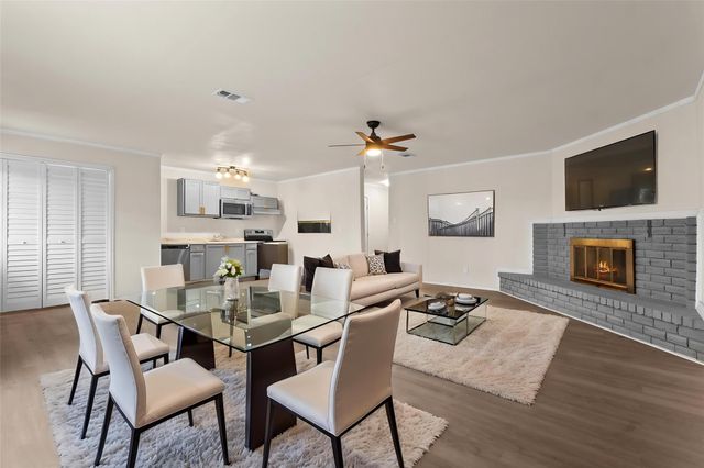 5618 Briarcrest Dr — Lake Crest Park 02