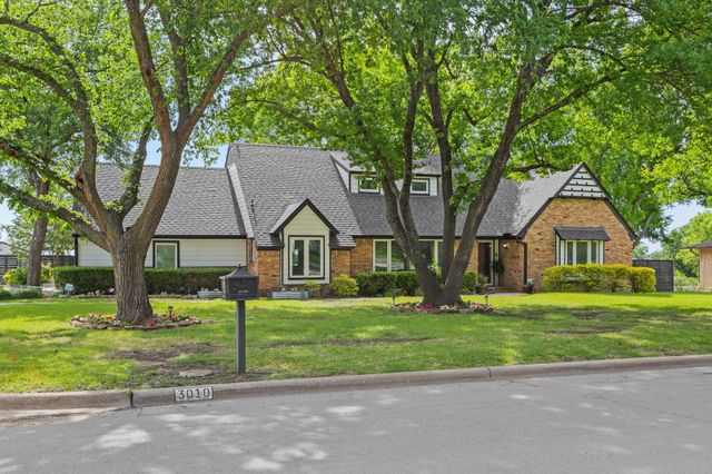 3010 S Country Club Rd — Eastern Hills Estates