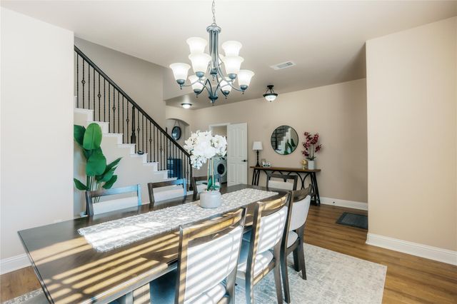 728 Chatsworth Dr — West Crossing Ph 4