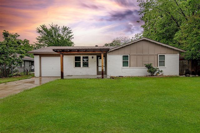 2127 E Mitchell St — Meadowbrook Park Add