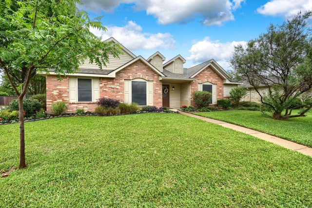 445 Trail View Ln — Country View Sec 01