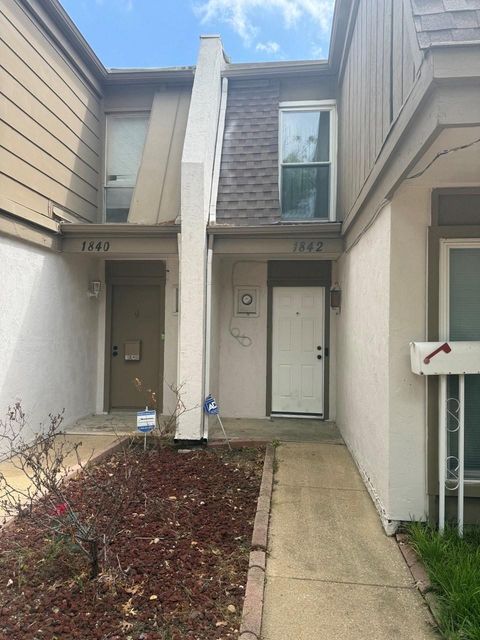 1842 Place One Ln — Place 1 Add