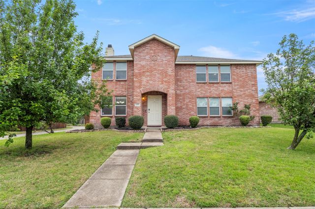 2817 Lake Terrace Dr — Pheasant Creek Add Ph 2