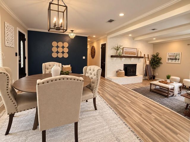 126 Oak Ln — Woodland Hills Sub