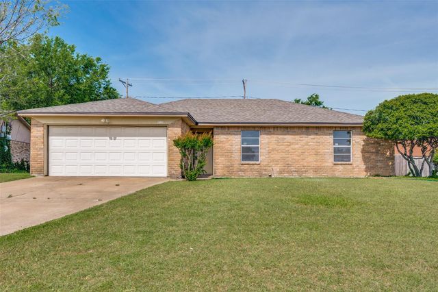 7105 Hanging Cliff Pl — Windcrest Add