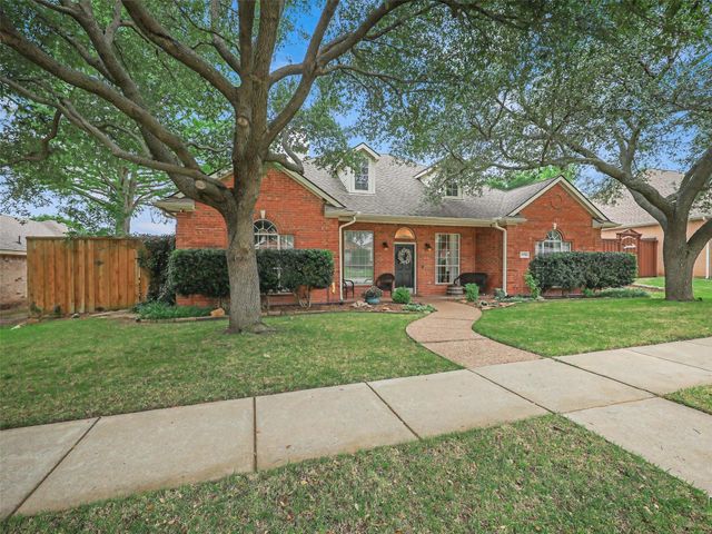 11721 Waterford Ln — Parkside Estates