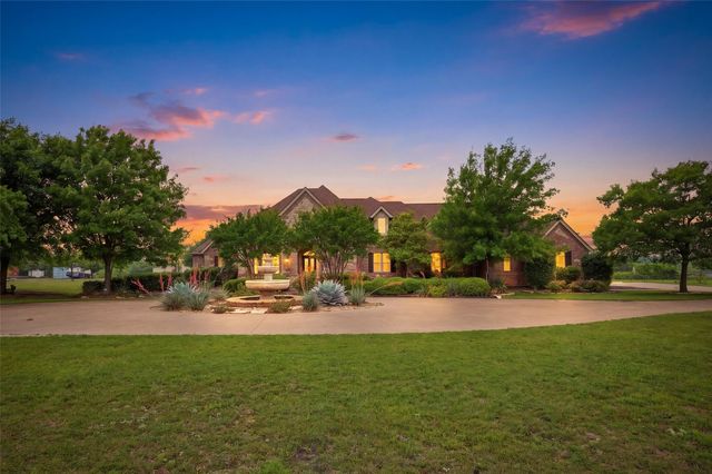 5241 Plainview Rd — Stone Brook Estates