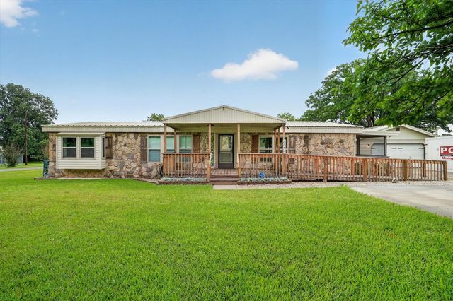 7757 Berry Rd — none