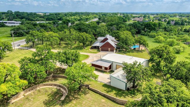 2712 Bethel Rd — none