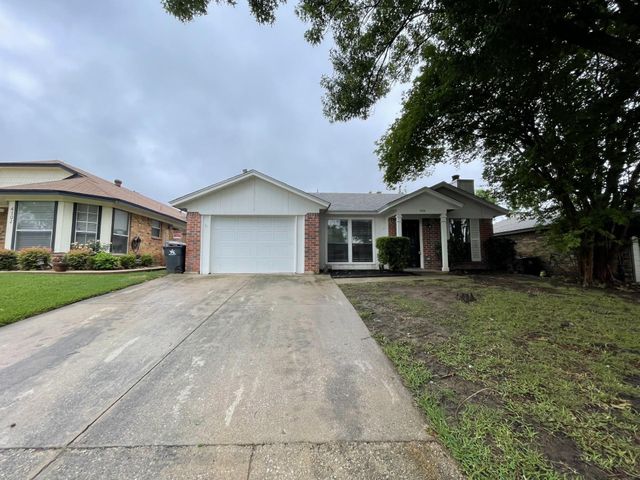 4104 GREEN ACRES Cir — CROWN RIDGE ADDITION