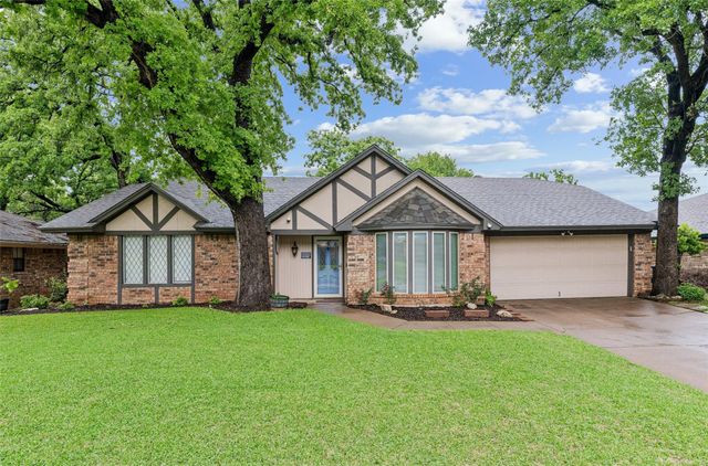 5707 Trail Crest Dr — Overland Stage Estates