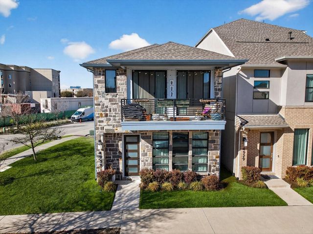 4933 Broadway Dr — Commodore At Preston Residential
