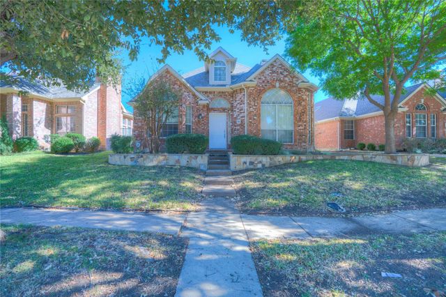 9504 Rodeo Dr — Canal View Estates