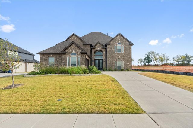704 S HIDDEN LAKES Dr — HIDDEN LAKES ESTATES
