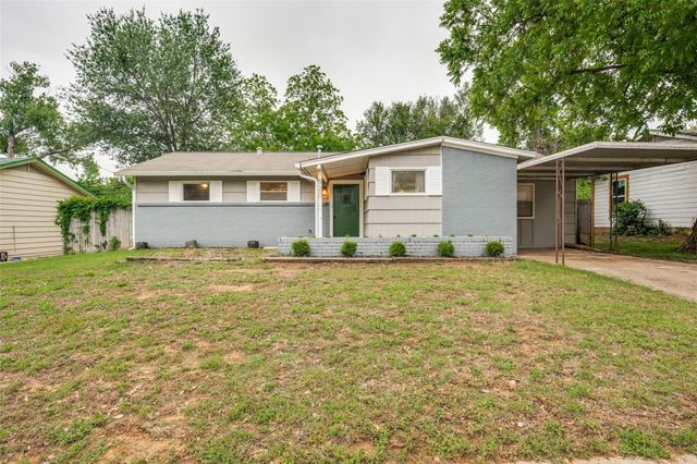 520 W Inwood Dr — Brookview Add