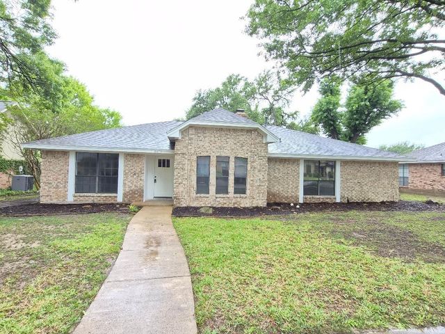 5117 Vera Cruz Dr — La Prada 05