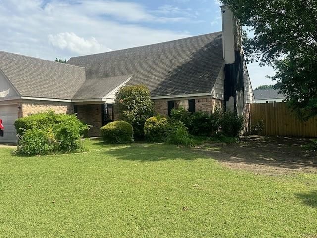 1600 Crimson Ct — Countryside Add