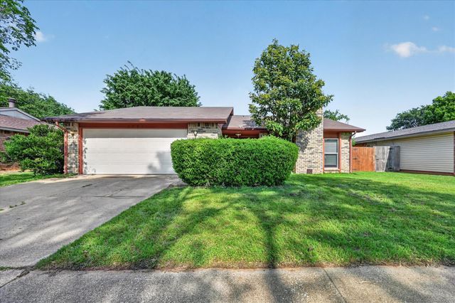2705 Treeview Dr — Rushmoor Add