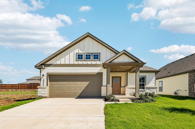 2221 Trailside Dr — Hickory Hill