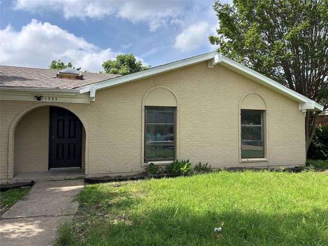 1033 Rockledge Dr — New World 01