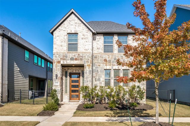 4120 Curtiss Dr — Park West