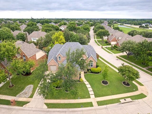 8909 Preston Wood Dr — Fairway Village
