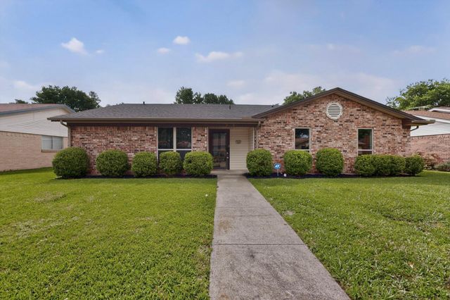 949 Meadowdale Cir — Eastern Meadows
