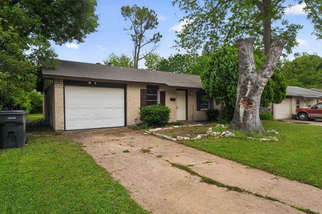 302 Independence Dr — Meadowcreek Park Sec 09