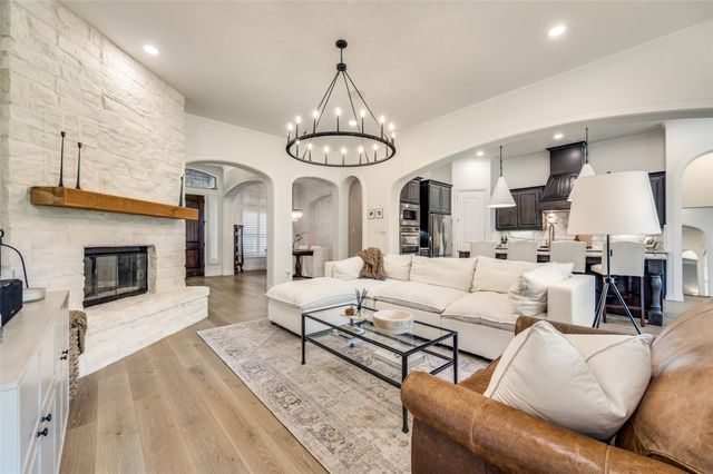4938 Livingston Dr — Emerson Estates Ph 1