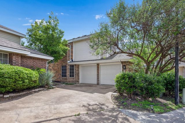 9404 Penny Ln — Mandolin Collection