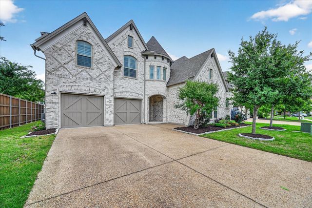 4817 Cedar Creek Dr — Lake Forest Ph Ia