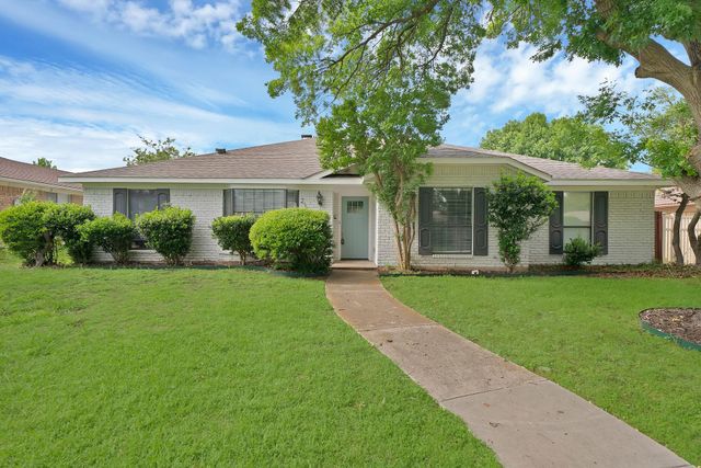 2115 Bengal Ln — Parker Road Estates West 2-E