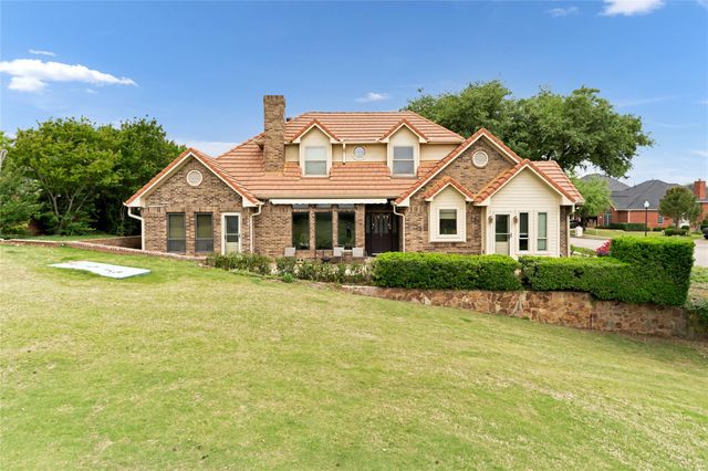 2929 Waterford Dr — Hackberry Crk Village Ph 04
