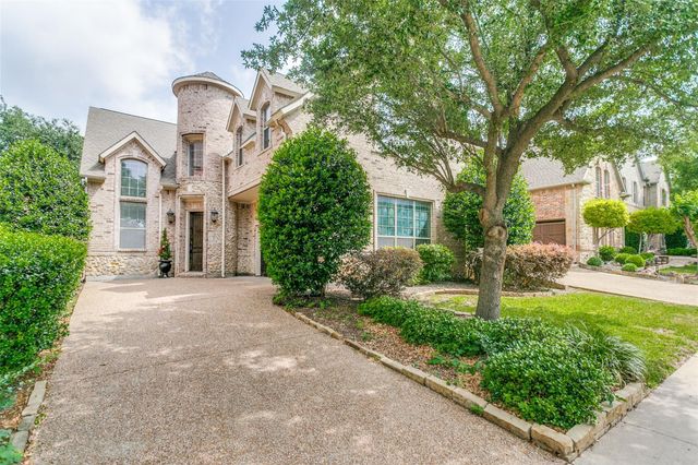 4809 Pyramid Dr — Preston Lake ph Five