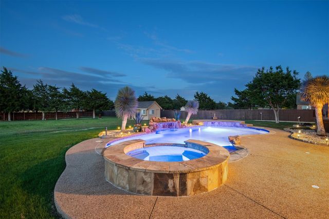 3231 Baylor Blvd — Crystal Forest Estates Ph VI