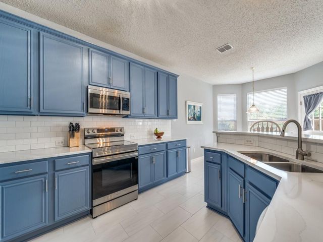 7931 Greenvalley Ln — Meadow Hill Estates