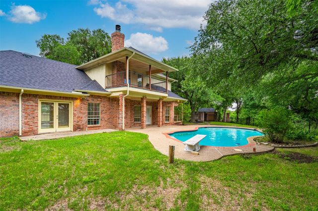137 Lakeview Dr — Deer Creek Ph IV