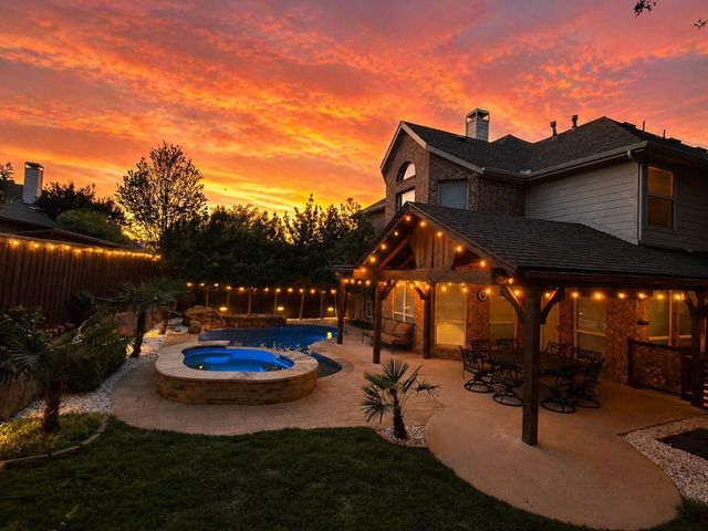 8601 Wadkins Ct — Somerset